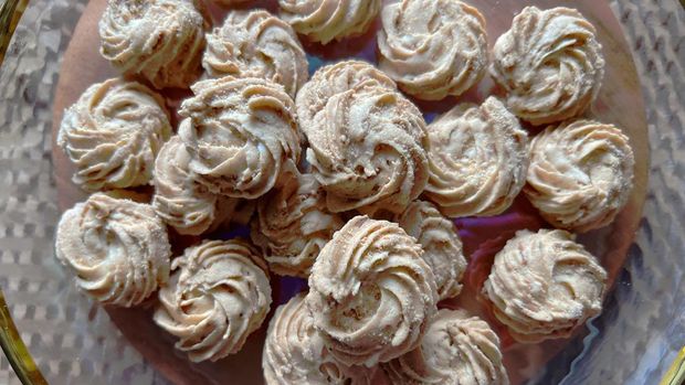 Resep Kue Semprit Gula Palem