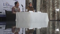 Adjie Al Faraby mengatakan, asosiasi melanjutkan legacy Jokowi, ini memang terasosiasi kepada pasangan Prabowo-Gibran. Sehingga kepuasaan yang tinggi ini pula berkah elektoral itu bisa didapat Prabowo-Gibran.