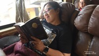Membaca buku Titik Nol dalam perjalanan bersama penulisnya di Nepal