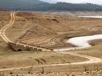 Waduk Guadalteba Spanyol Mengering