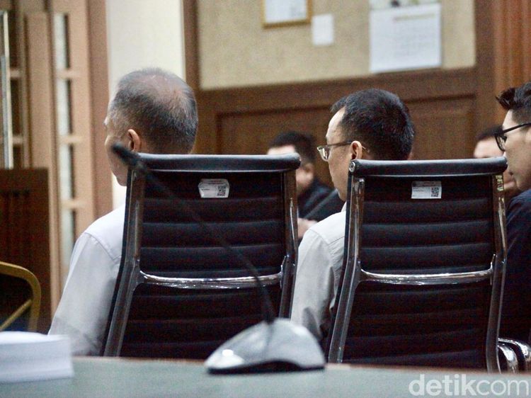 3 Terdakwa Kasus Korupsi Beras Bansos Hadapi Dakwaan