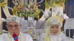 Ini Momen Andika Kangen Band Lahap Lontong Sayur hingga Bakso Gerobakan