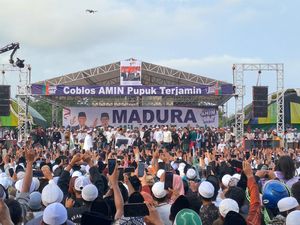 Kampanye Akbar di Pamekasan, Anies Bakar Semangat Peserta Teriak Adil-Makmur