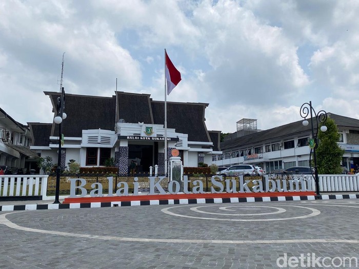 Balai Kota Sukabumi.