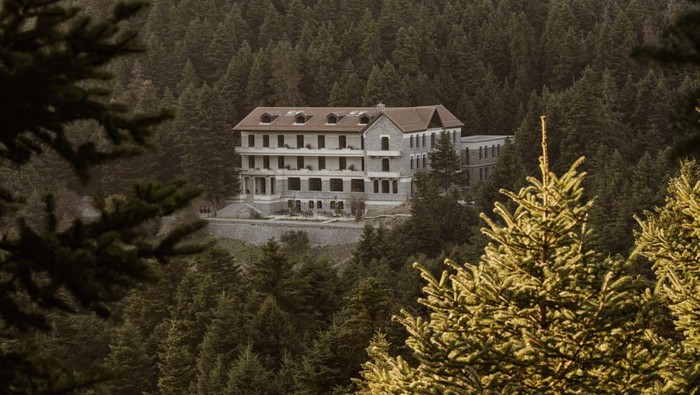 Bekas rumah sakit diubah jadi hotel mewah/Ana Santl via Dezeen Bekas rumah sakit diubah jadi hotel mewah/Ana Santl via Dezeen