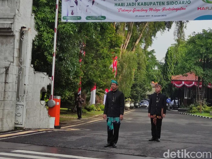 Bupati Sidoarjo Gus Muhdlor