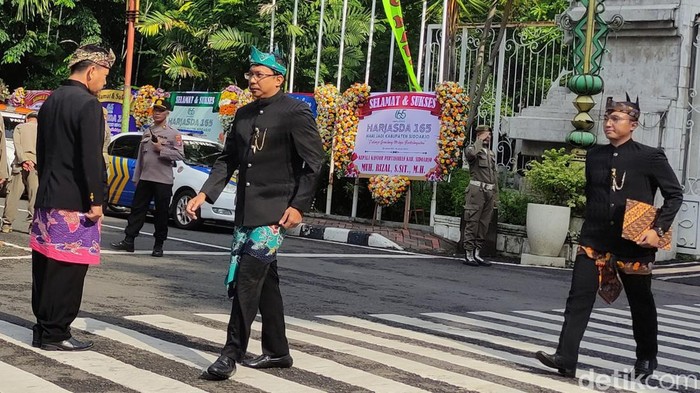 Bupati Sidoarjo Gus Muhdlor
