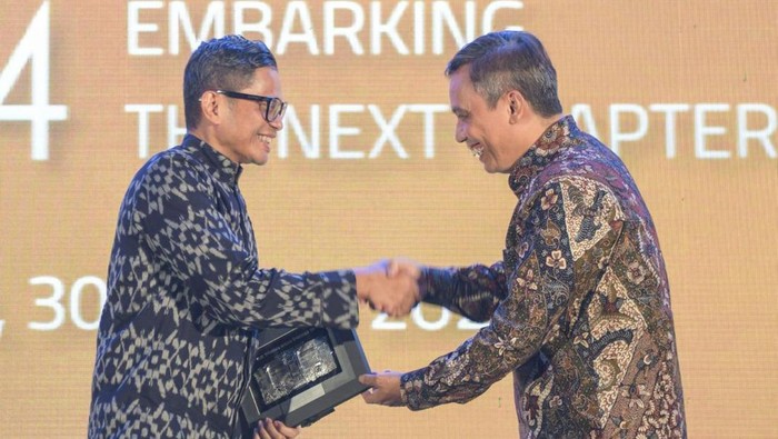 Economic Outlook 2024 Diramal Cerah Meski ekonomi dunia diprediksi melambat, beberapa sektor ini diprediksi tumbuh positif. Tingginya permintaan pengembangan energi baru terbarukan hingga industri manufaktur dan teknologi tinggi.