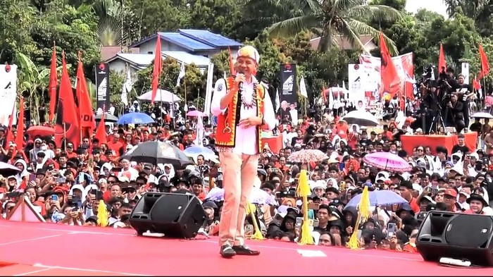 Ganjar Pranowo saat kampanye di Kubu Raya, Kalimantan Barat.