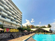 11 Kolam Renang di Kabupten Sukabumi, Ada yang Bisa Lihat Sunset!