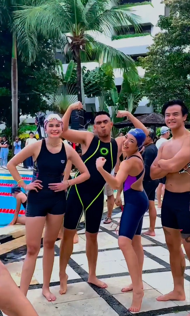 Sementara di kelas estafet Gisel satu tim dengan Dito Percussion, Dion Wiyoko, dan Agatha Valerie. Di kelas estafet, tim Gisel mendapat juara kedua setelah tim Cinta Laura. Foto: Instagram/@gisel_la/@claurakiehl