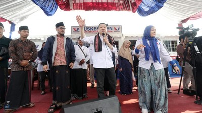 Hary Tanoe dan Siti Atikoh Resmikan Puskestren di Cirebon