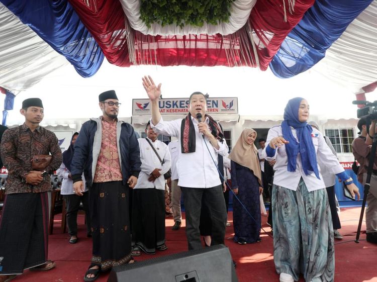 Hary Tanoe dan Siti Atikoh Resmikan Puskestren di Cirebon