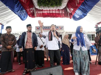 Hary Tanoe dan Siti Atikoh Resmikan Puskestren di Cirebon