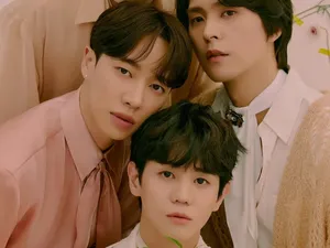 Video: Rekomendasi Lagu SHINee-Highlight Dinyanyiin Langsung sama Fans!