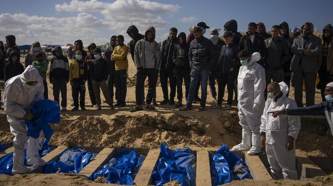 Israel Kembalikan 100 Jenazah Warga Gaza, Langsung Dimakam Massal