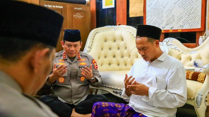 Kaops NCS Polri Silaturahmi ke Gus Baha