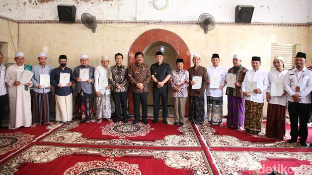 Menteri ATR/BPN Sebut 10.000 Tanah Wakaf di Surabaya Sudah Bersertifikat