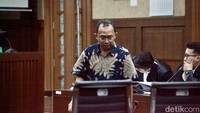 Dalam kasus ini, KPK telah menetapkan dan menahan mantan Direktur Utama PT Transportasi Jakarta (TransJakarta) M Kuncoro Wibowo sebagai tersangka.