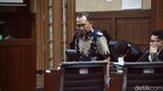 Momen Eks Dirut TransJakarta Jalani Sidang Korupsi Bansos Kemensos