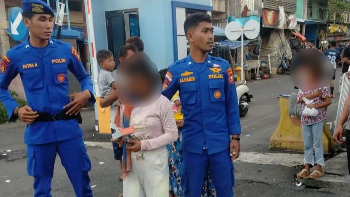 NM bersama anak orang yang dibawa kabur diamankan Polairud Polda Maluku Utara di kawasan Pelabuhan Perikanan Bastiong Ternate.