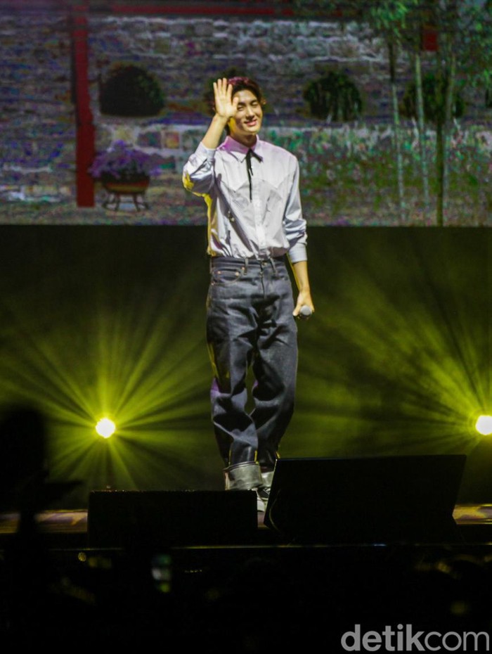 Park Hyung Sik Park Hyung Sik dalam gelaran 2024 Asia Tour Fan Meeting SIKcret Time in Jakarta pada Sabtu (27/1/2024) di Tennis Indoor Senayan.