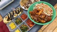 Menu street food lainnya juga ditawarkan oleh Park & Park. Kamu bisa menikmatinya dengan lahap bersama teman-teman. Foto: detikFood/Yenny Mustika Sari