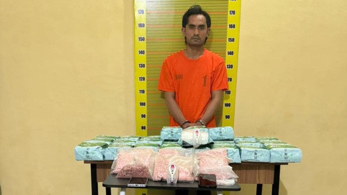 Pelaku FRLG saat diamankan di kantor polisi. (Foto: Dok. Polda Sumut).