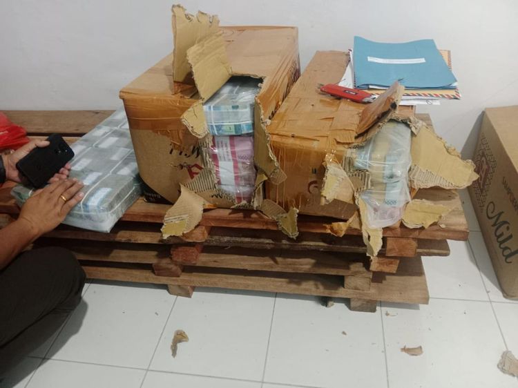 Penampakan Uang Miliaran yang Disita Kejagung dalam Dugaan Korupsi Timah