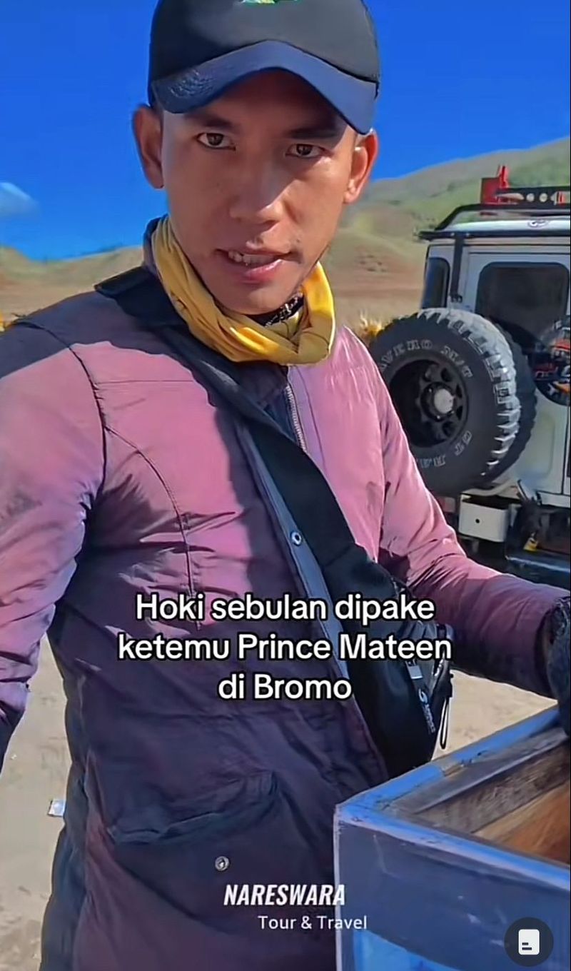 Penjual es krim di Bromo mirip Pangeran Mateen