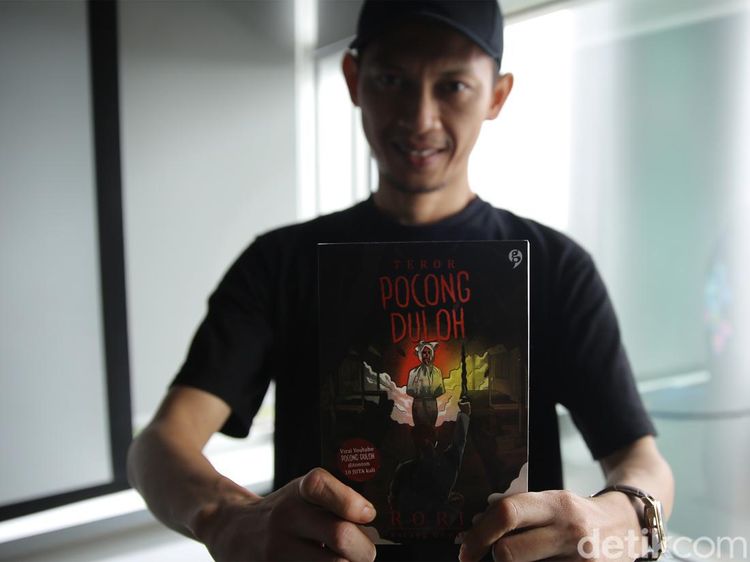 Di Balik Sosok Teror Pocong Duloh