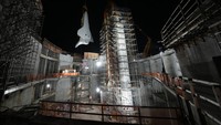 Pesawat luar angkasa Endeavour terakhir kali mengangkasa 12 tahun lalu. (AP Photo/Ashley Landis)