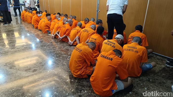 Polda Metro Jaya menangkap 37 bandit jalanan selama sebulan operasi.
