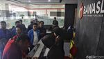 Pose 2 Jari dari Mobil Kepresidenan Dilaporkan ke Bawaslu