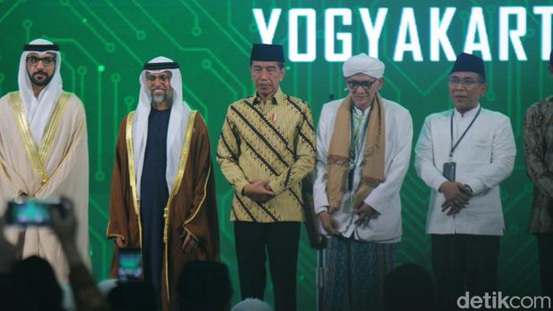 Presiden Joko Widodo (Jokowi) menghadiri peresmian Kampus UNU Jogja di Jalan Ring Road Barat, Gamping, Sleman, Rabu (31/1/2024).