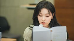 Foto-foto Bintang Drakor Queen of Tears Baca Naskah Perdana Foto-foto Bintang Drakor Queen of Tears Baca Naskah Perdana