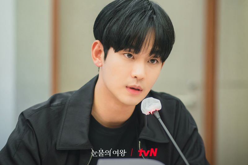 Bintang drama Korea Queen of Tears di sesi pembacaan naskah perdana.
