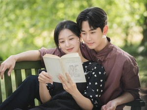 Cincin Kim Soo Hyun & Kim Ji Won di Queen of Tears Bikin Salfok, Ini Harganya