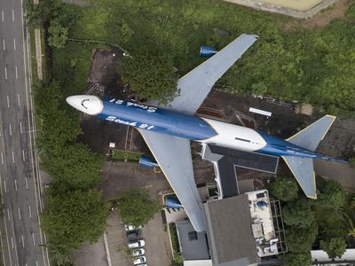 Unik! Restoran Steak Konsep Private Jet