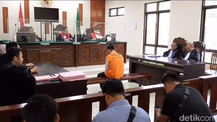 sidang pembakar bromo