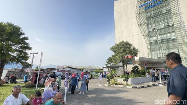 Suasana di Semen Padang Hospital. (Jeka Kampai/detikSumut)