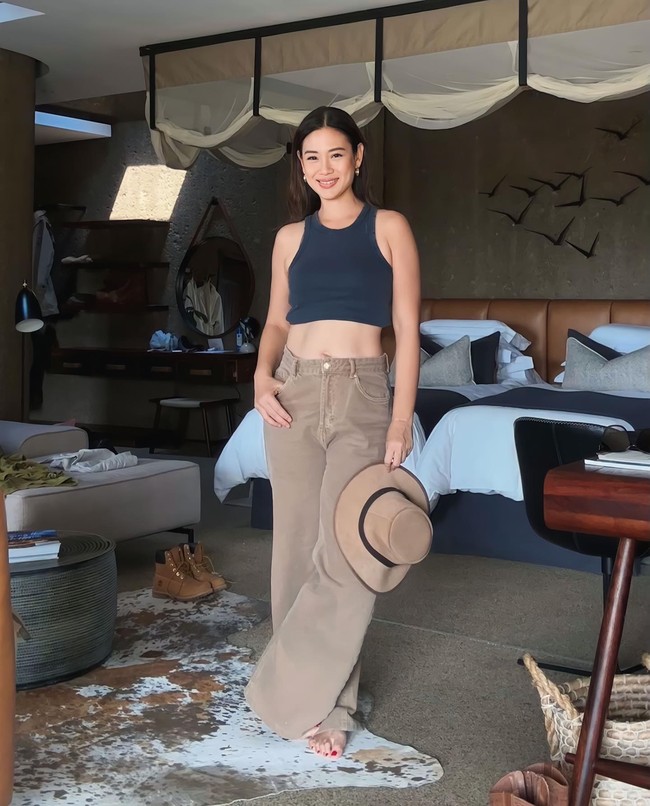 Tahun ini, Tjin Lee sudah menginjak usia 51 tahun. Tahun lalu, ia bahkan merayakan pertambahan usia yang ke-50 di Bali bersama orang-orang terdekat. Foto: Instagram Tjin Lee