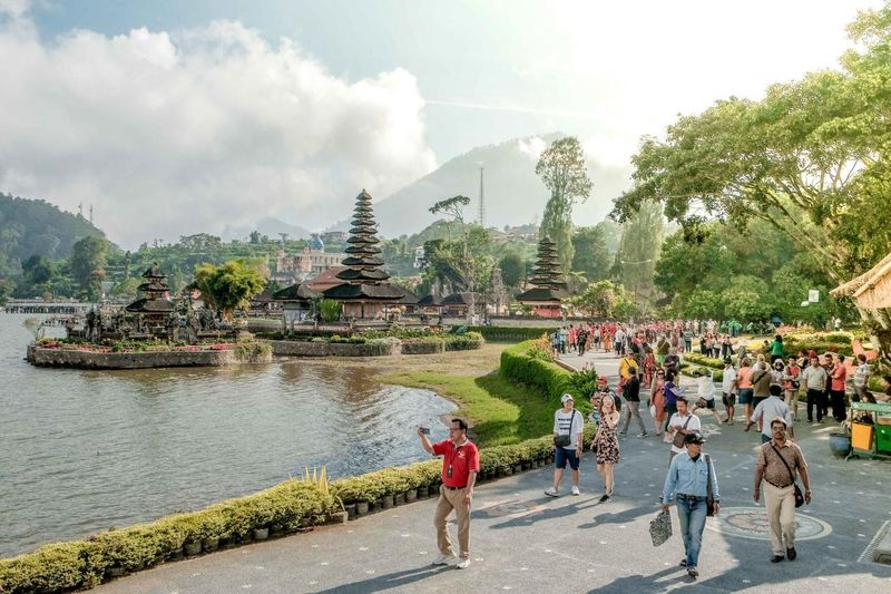 Turis di Bali