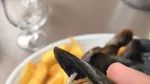10 Makanan Ini Bentuknya Tak Masuk Akal dan Bikin Heboh