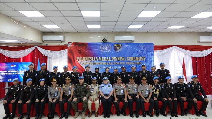 33 personel Polri yang bertugas sebagai Individual Police Officer (IPO) pada misi perdamaian United Nation Missionin South Sudan (UNMISS) meraih penghargaan.