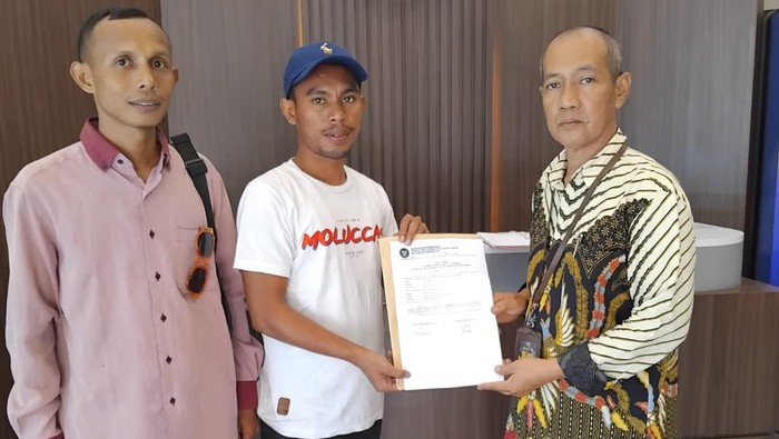 Aliansi Mahasiswa Peduli Pemilu mengadukan penyelenggara Pemilu 2024 di Kuala Lumpur ke DKPP RI. (Dok istimewa)