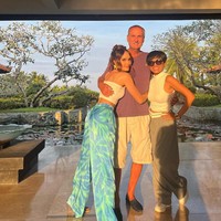 Artis sekaligus penyanyi Cinta Laura Kiehl kerap berbagi momen bersama dengan keluarganya. Ayahnya, Michael Kiehl adalah seorang pria berkebangsaan Jerman. Foto: Instagram