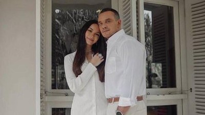 Foto Momen 10 Artis bareng Ayahnya yang Bule, Kompak dan Akrab