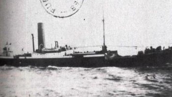 Castillo de Olite: Awalnya diluncurkan di Belanda sebagai Zaandijk pada tahun 1920. Tahun 1938, selama Perang Saudara Spanyol, Angkatan Laut Nasionalis Spanyol menangkap kapal tersebut dan menamainya Castillo de Olite. Jelang akhir perang sebagai kapal pasukan pasukan nasionalis, Castillo de Olite tenggelam, salah satu bencana maritim paling mematikan dalam sejarah Spanyol. Dari 2.112 penumpang, 1.476 orang tewas, 342 orang luka-luka, dan 294 orang ditangkap. Foto: Interestingengineering