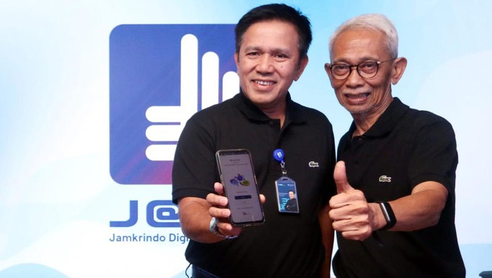 Dekatkan Konsumen dengan Jamkrindo Digital Environment Jawab tantangan masa depan, Jamkrindo memperkenalkan Digital Environment atau J@DE yang merupakan sebuah platform pemasaran digital perusahaan guna memudahkan konsumen.
